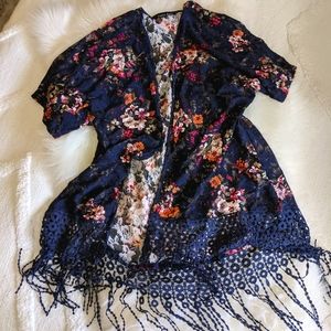 Flowered Lace Kimono 🌺